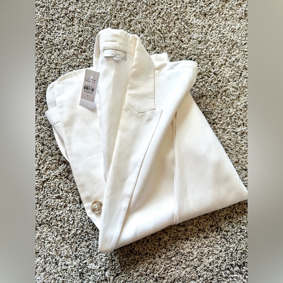 NWT LOFT Relaxed Modern Blazer, Small - Picture 9 of 9